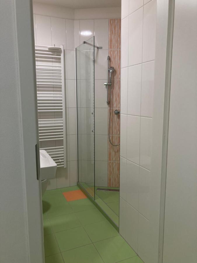 Capsule Hostel Zizkov Tower Prague Ngoại thất bức ảnh