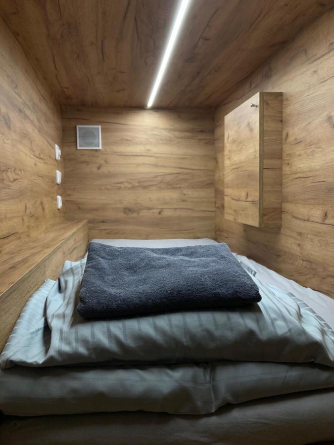 Capsule Hostel Zizkov Tower Prague Ngoại thất bức ảnh