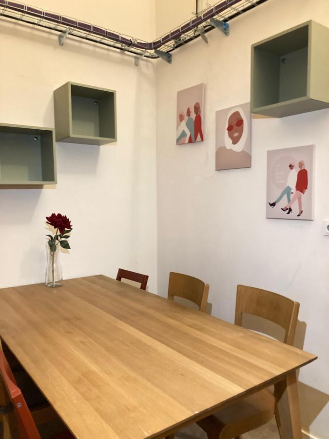 Capsule Hostel Zizkov Tower Prague Ngoại thất bức ảnh