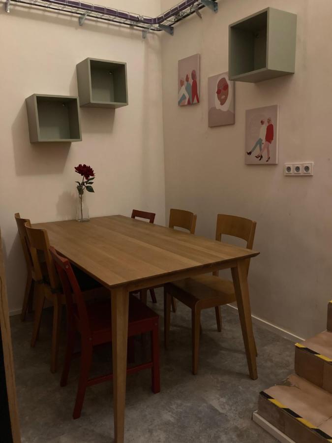 Capsule Hostel Zizkov Tower Prague Ngoại thất bức ảnh